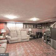 1327 Pentwood Road Baltimore, MD 21239 - Photo 25 of 32