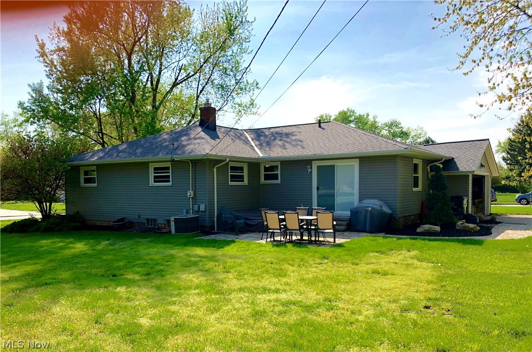 1005 Millridge Road Cleveland, OH 44143 - Photo 3 of 26