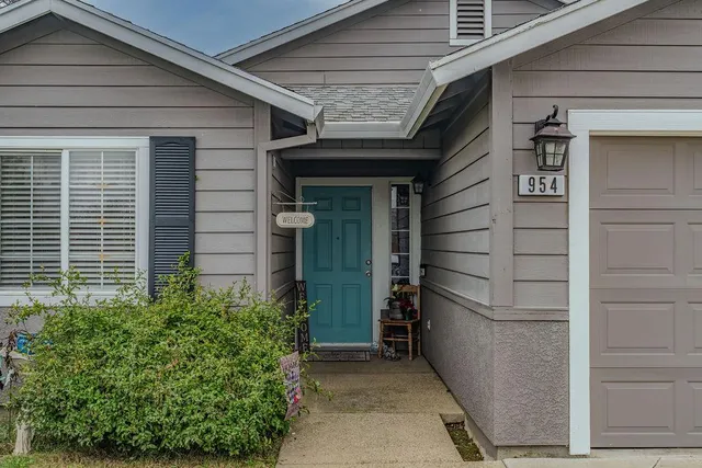 $530,000 | 954 Port Ashton Court, Galt, CA 95632