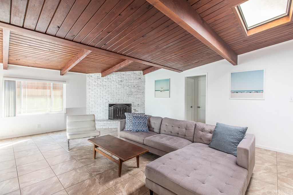 13961 Stroud Street Panorama City, CA 91402 - Photo 13 of 40