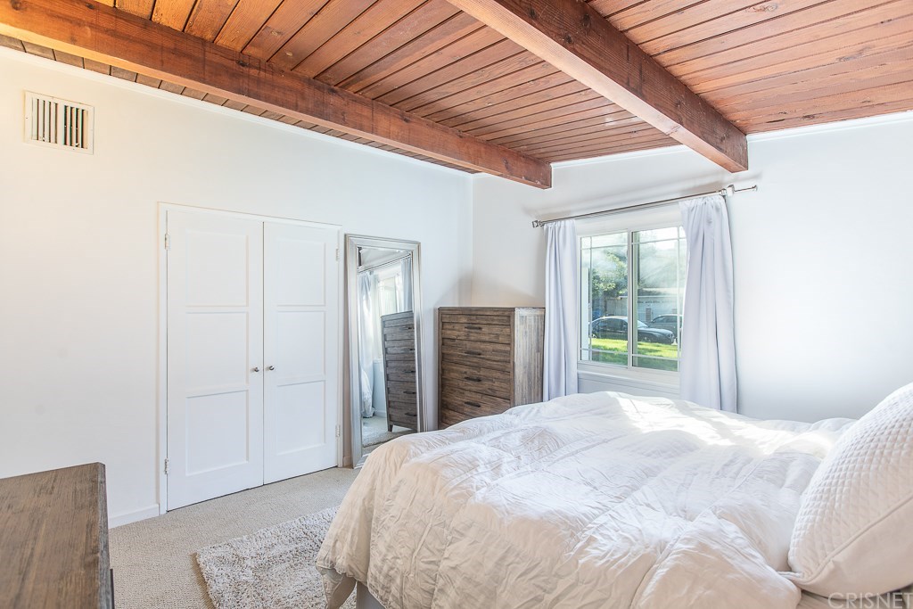 13961 Stroud Street Panorama City, CA 91402 - Photo 17 of 40