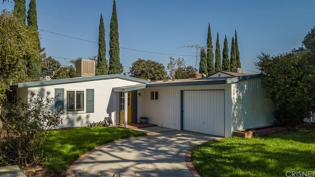 13961 Stroud Street Panorama City, CA 91402 - Photo 33 of 40