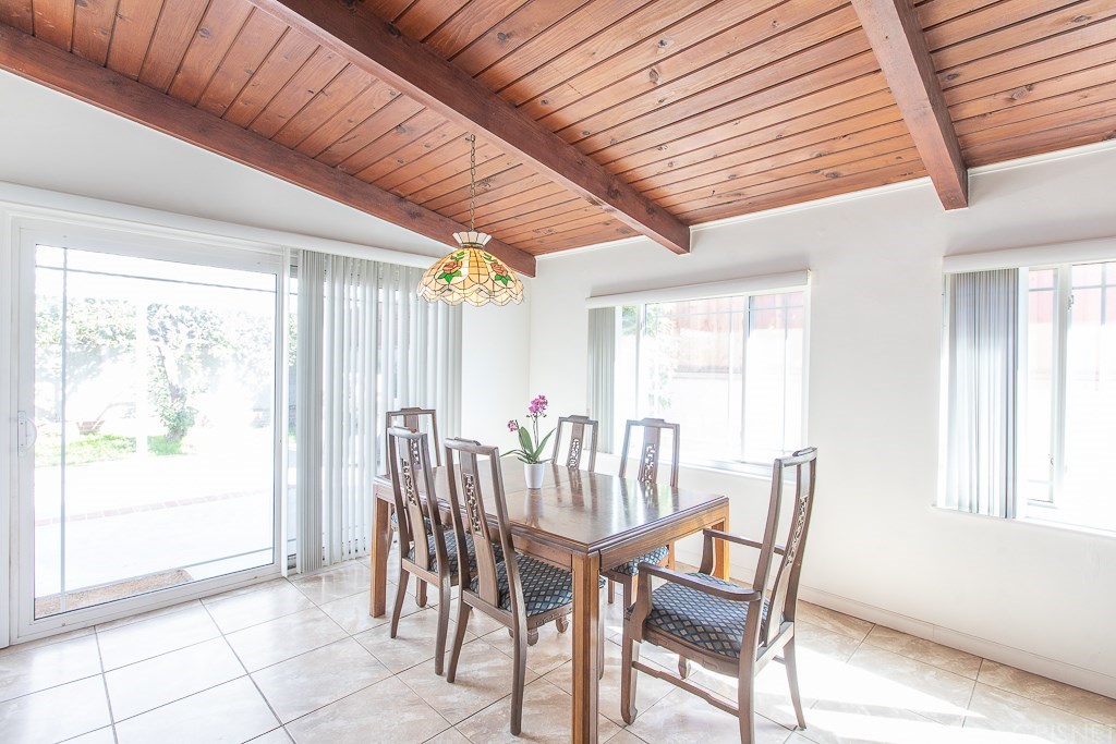 13961 Stroud Street Panorama City, CA 91402 - Photo 7 of 40