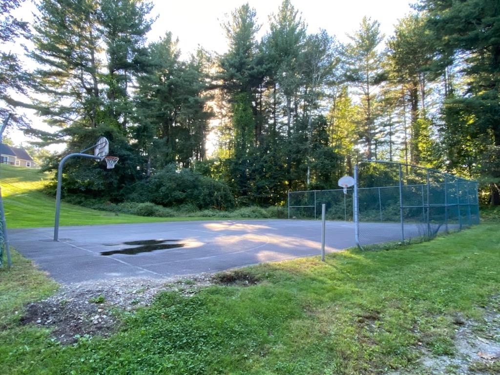 187 Winding Pond Road Londonderry, NH 03053 - Photo 38 of 40