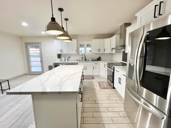 $500,000 | 5527 West Morten Avenue, Glendale, AZ 85301