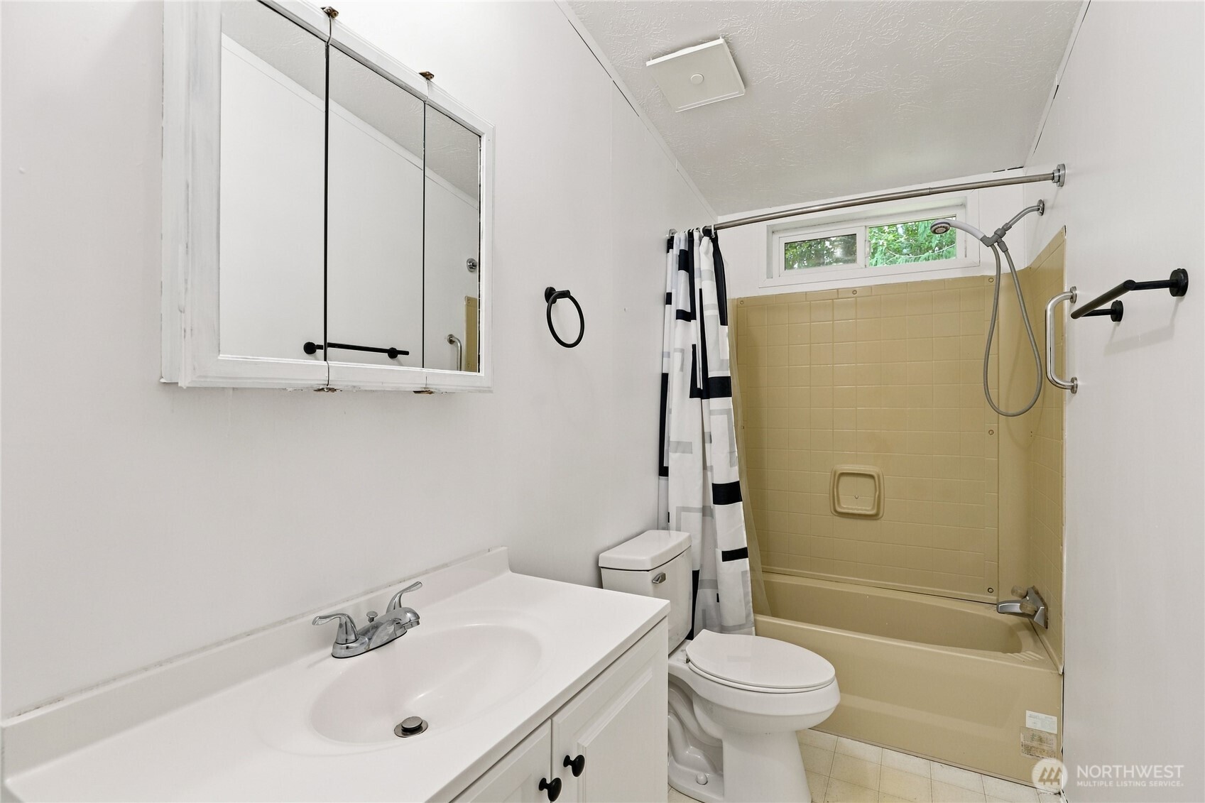 520 Stadium Beach Road West Grapeview, WA 98546 - Photo 24 of 40 Gallery Image 24