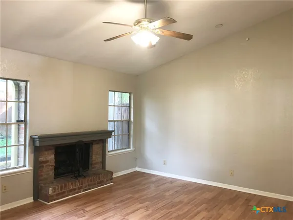 $1,800 | 615 Burleson Street, Unit 4, San Marcos, TX 78666