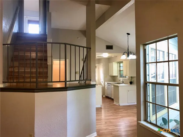 $1,800 | 615 Burleson Street, Unit 4, San Marcos, TX 78666
