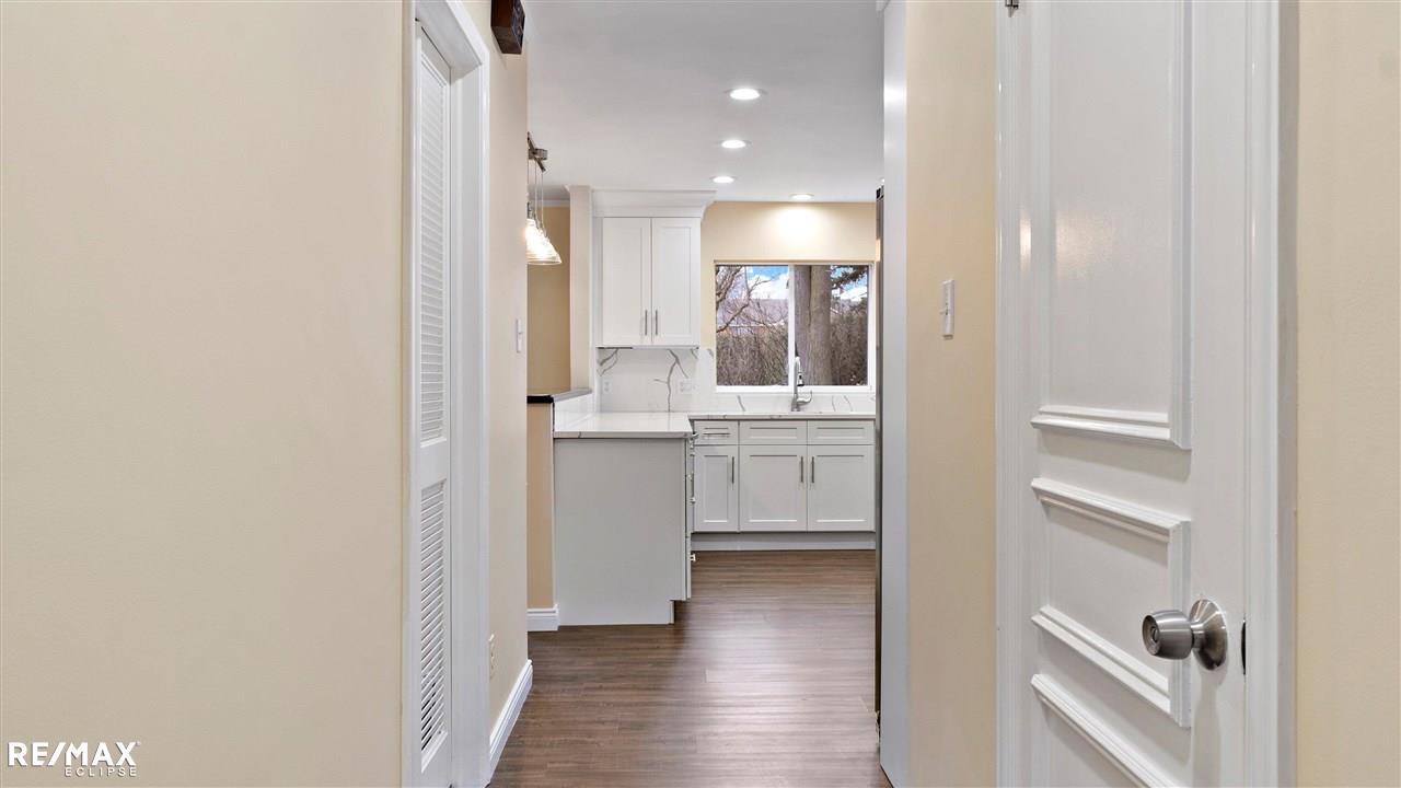 29 Hampton Road Grosse Pointe Shores, MI 48236 - Photo 16 of 35