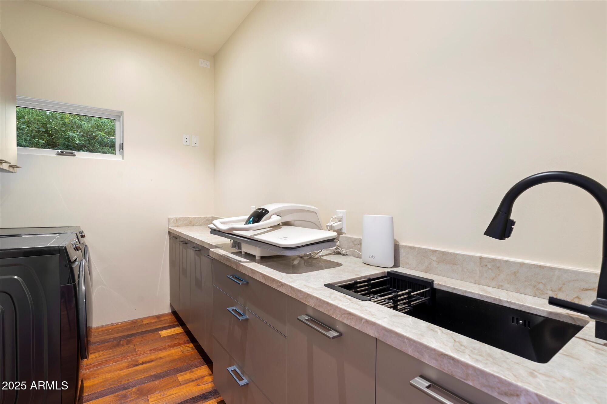 341 East Monte Vista Road Phoenix, AZ 85004 - Photo 27 of 78 043-Butler's Pantry