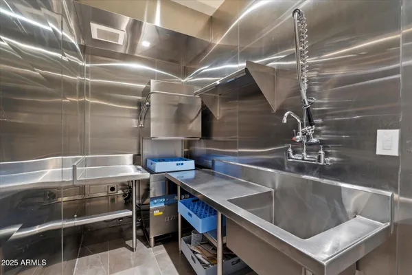 $5,700,000 | 341 East Monte Vista Road, Phoenix, AZ 85004