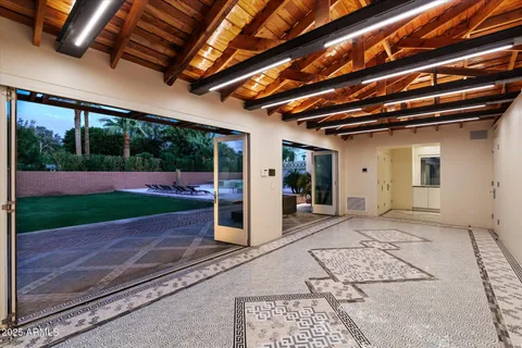 $5,700,000 | 341 East Monte Vista Road, Phoenix, AZ 85004