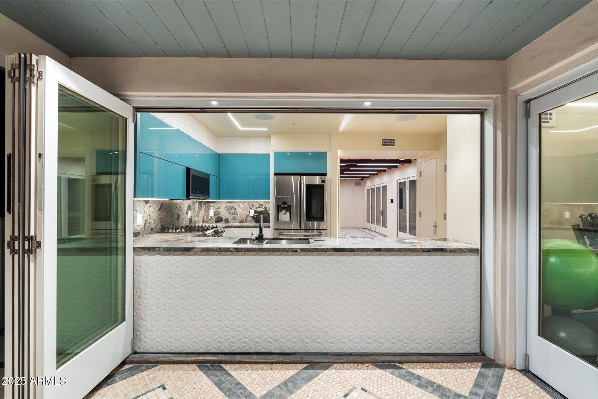 341 East Monte Vista Road Phoenix, AZ 85004 - Photo 49 of 77 070-Guest Kitchen