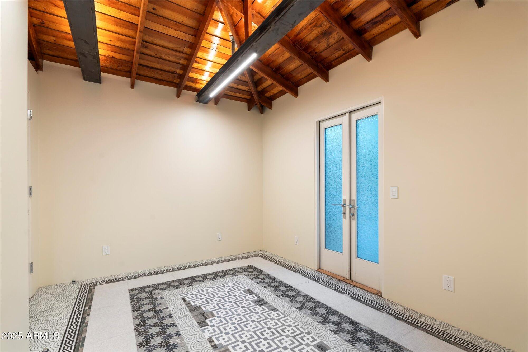 341 East Monte Vista Road Phoenix, AZ 85004 - Photo 50 of 77 a view of an empty room