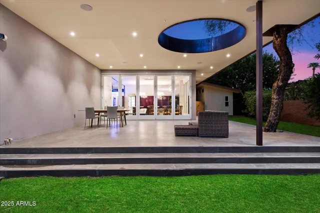 $5,700,000 | 341 East Monte Vista Road, Phoenix, AZ 85004