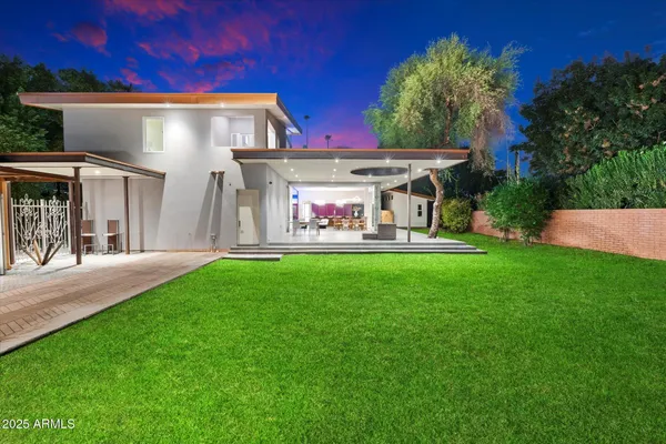 $5,700,000 | 341 East Monte Vista Road, Phoenix, AZ 85004