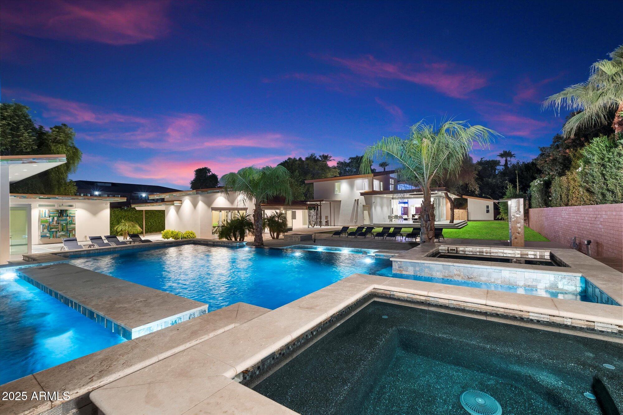 341 East Monte Vista Road Phoenix, AZ 85004 - Photo 67 of 78 095-Pool