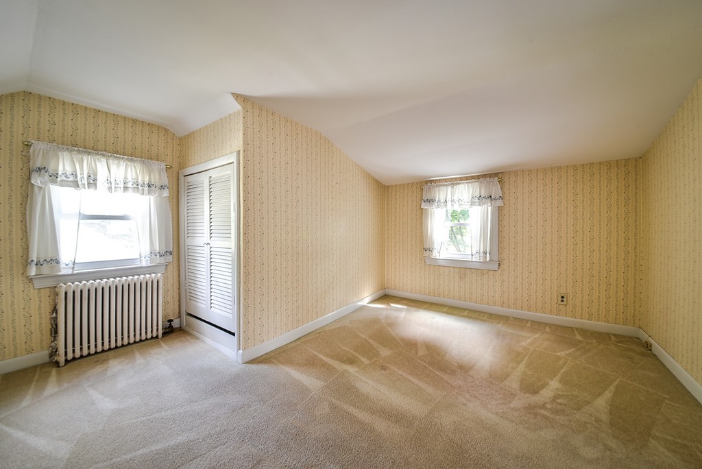 16 Londonderry Road Framingham, MA 01701 - Photo 11 of 19 Gallery Image 11
