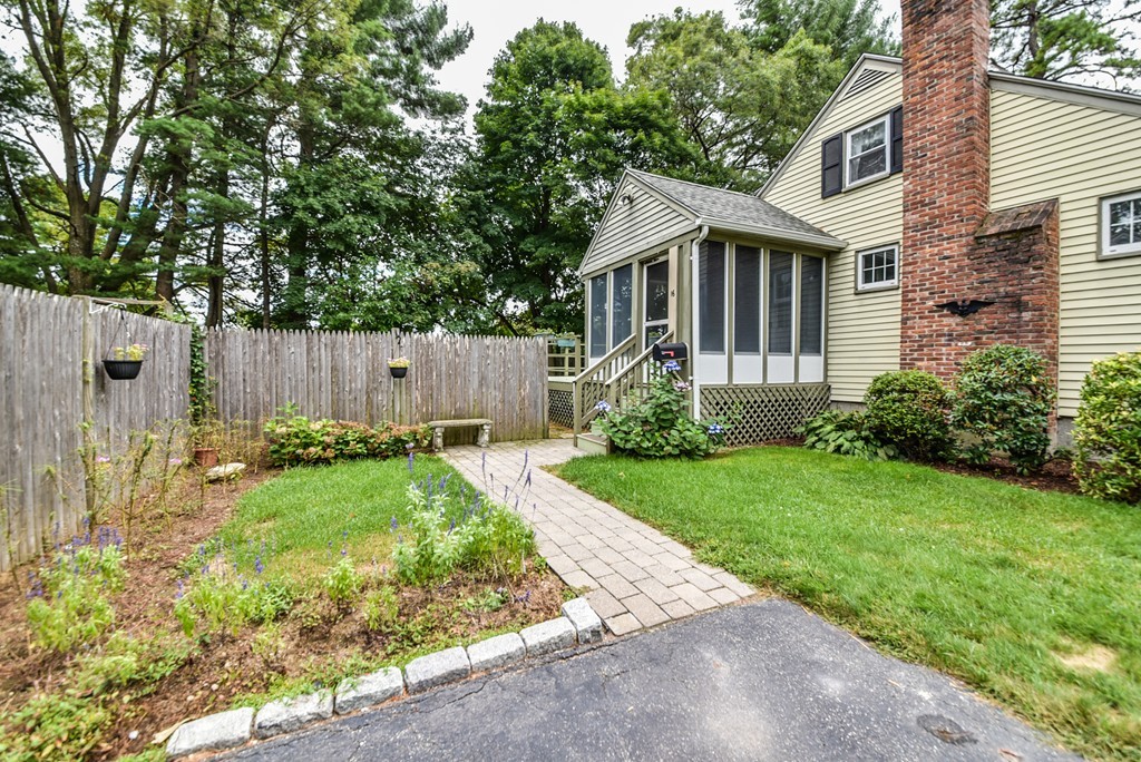 16 Londonderry Road Framingham, MA 01701 - Photo 14 of 19 Gallery Image 14