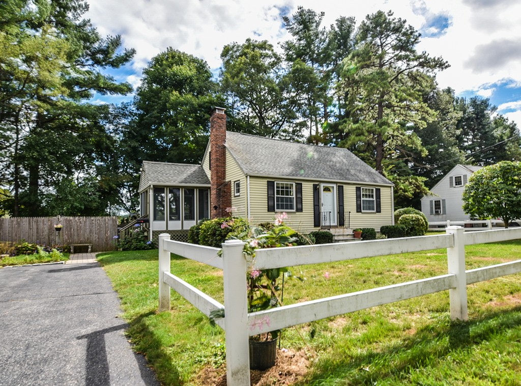 16 Londonderry Road Framingham, MA 01701 - Photo 17 of 19 Gallery Image 17