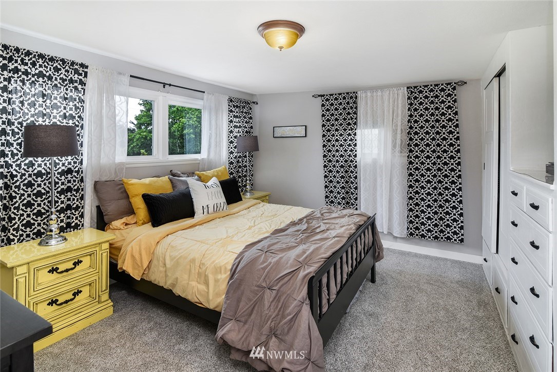 745 Rasmussen Lane Bremerton, WA 98310 - Photo 17 of 25 Gallery Image 17