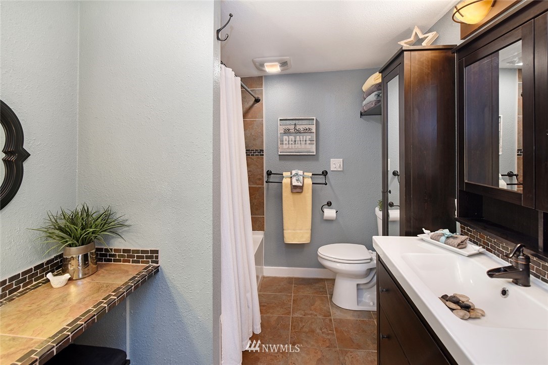 745 Rasmussen Lane Bremerton, WA 98310 - Photo 19 of 25 Gallery Image 19
