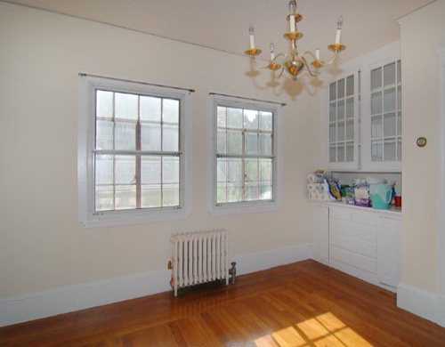 70 Whitcomb Road East Providence, RI 02915 - Photo 4 of 8 Dining Room.