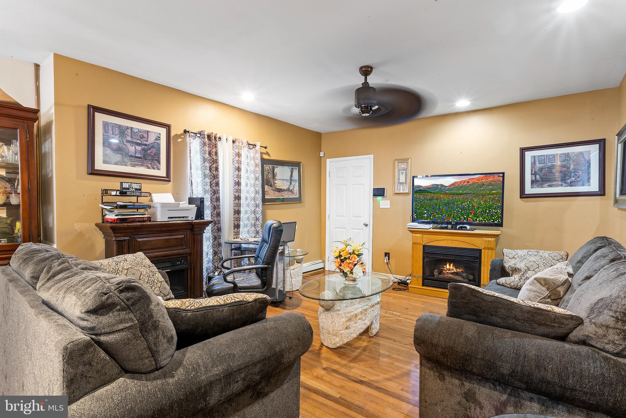 1068 Pennington Road Ewing, NJ 08618 - Photo 3 of 20