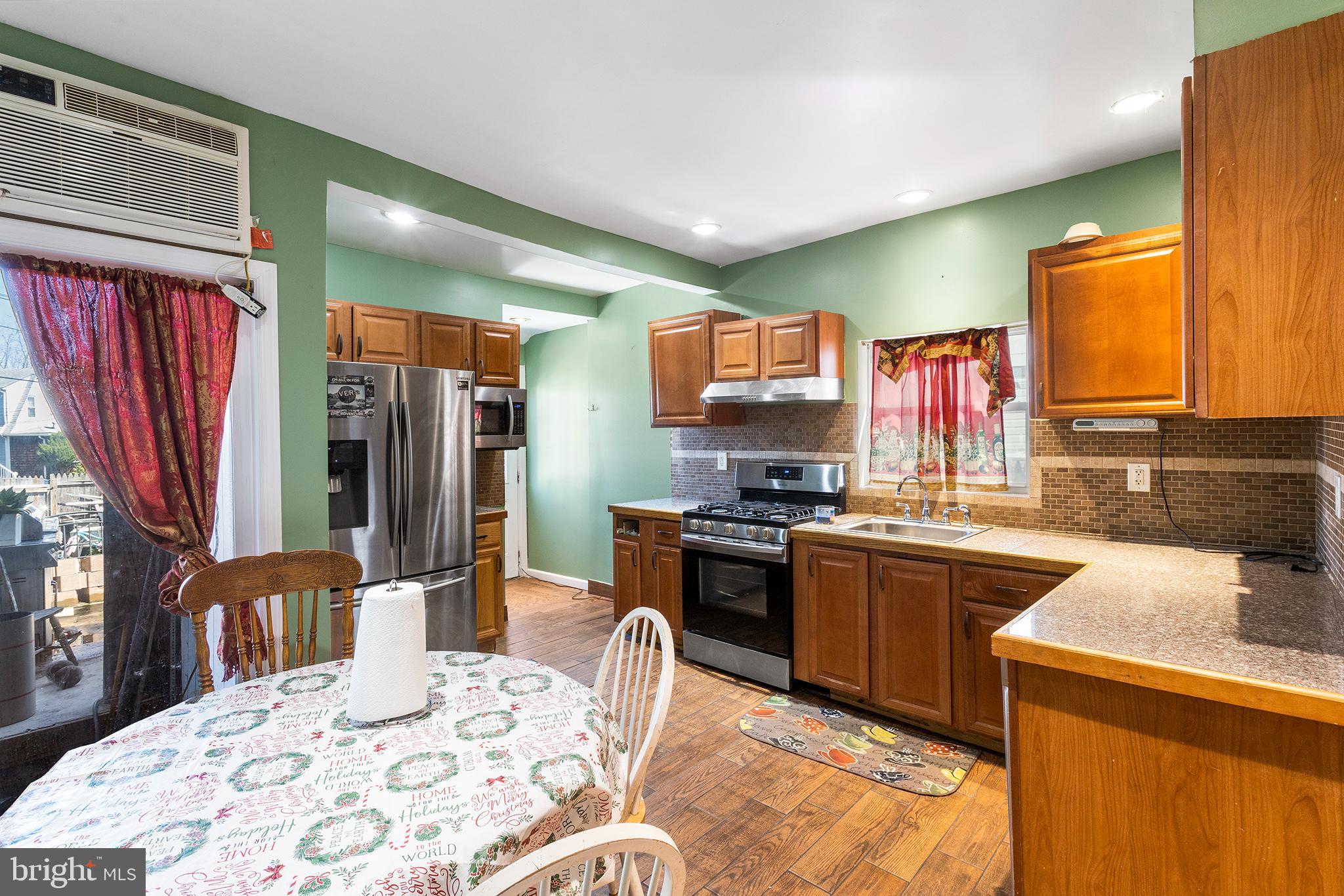 1068 Pennington Road Ewing, NJ 08618 - Photo 7 of 20