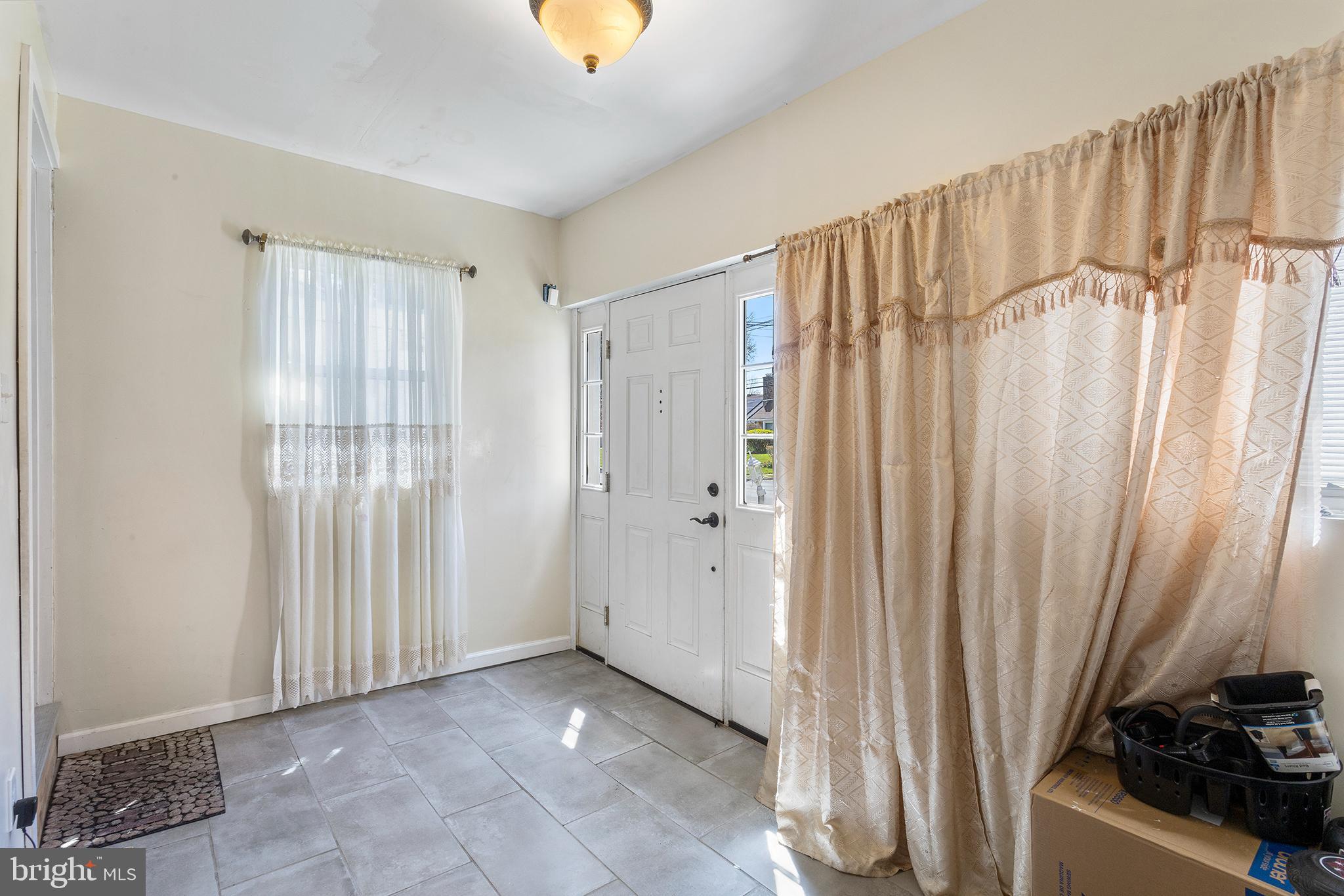 1068 Pennington Road Ewing, NJ 08618 - Photo 10 of 20