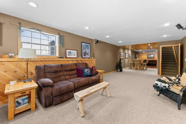 $755,000 | W15501 Highway 10, Fairchild, WI 54741