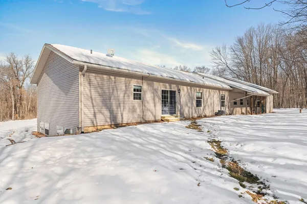 $755,000 | W15501 Highway 10, Fairchild, WI 54741