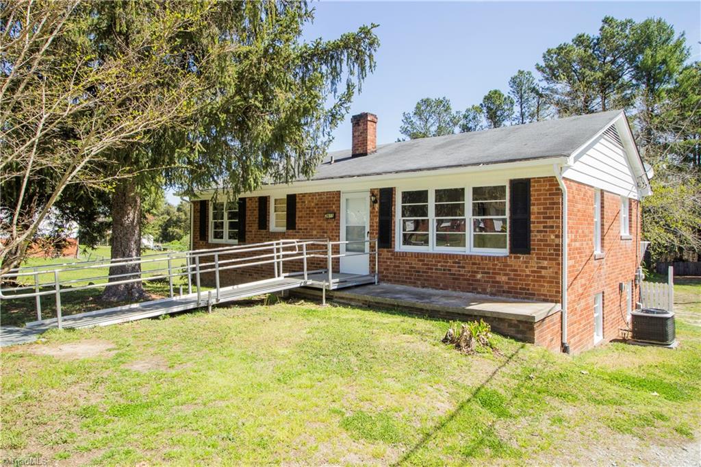 2611 Ingram Road High Point, NC 27263 - Photo 2 of 30 Gallery Image 2