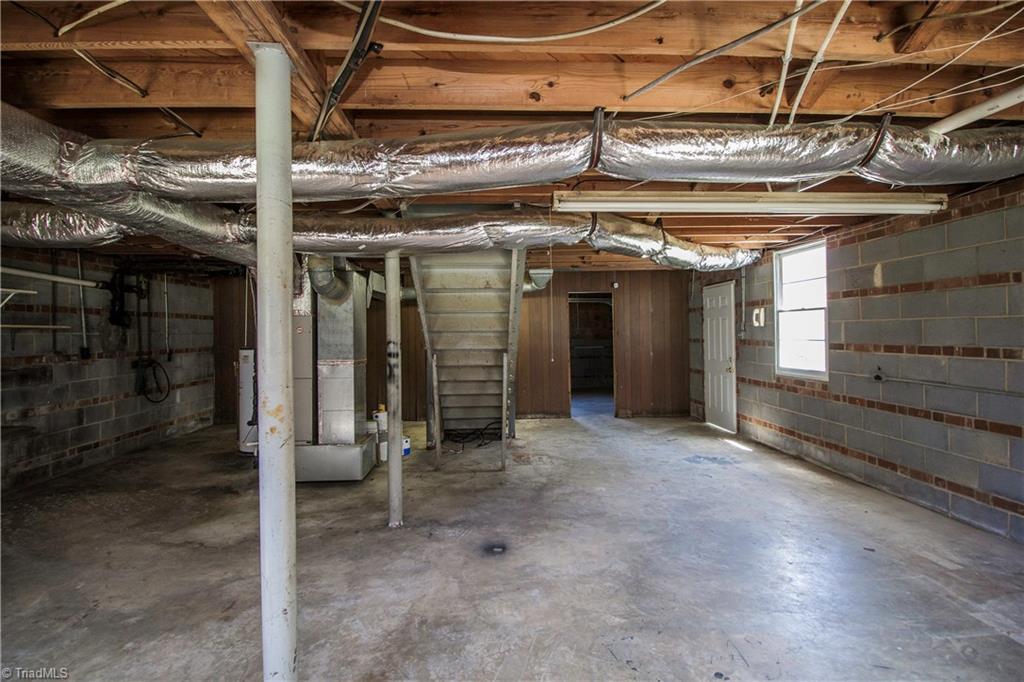 2611 Ingram Road High Point, NC 27263 - Photo 12 of 30 Gallery Image 12