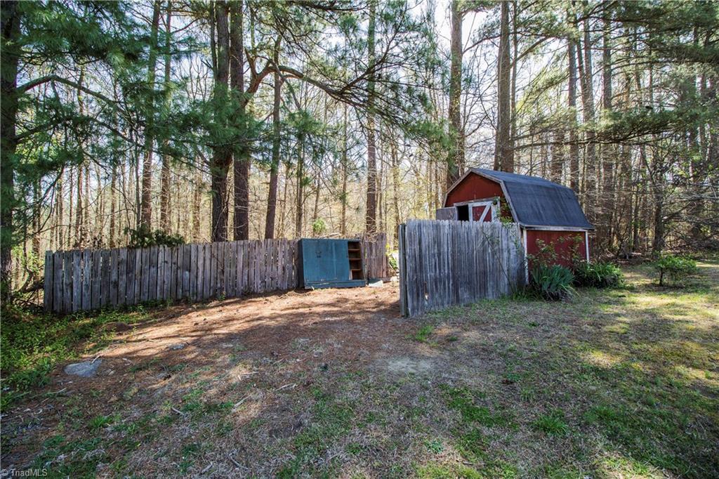 2611 Ingram Road High Point, NC 27263 - Photo 4 of 30 Gallery Image 4