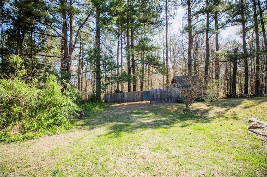 2611 Ingram Road High Point, NC 27263 - Photo 5 of 30 Gallery Image 5