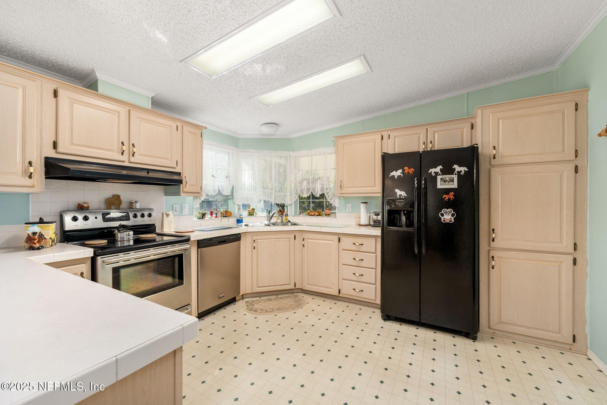 27061 29th Road Branford, FL 32008 - Photo 34 of 49 Kitchen
