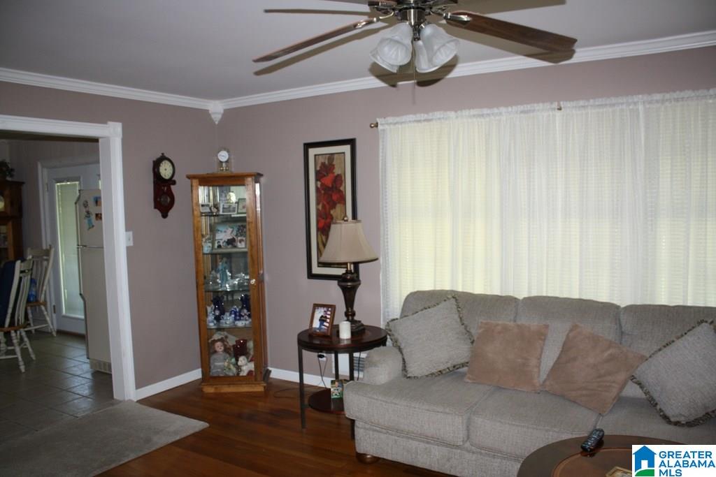 908 Robertson Road Anniston, AL 36207 - Photo 3 of 47