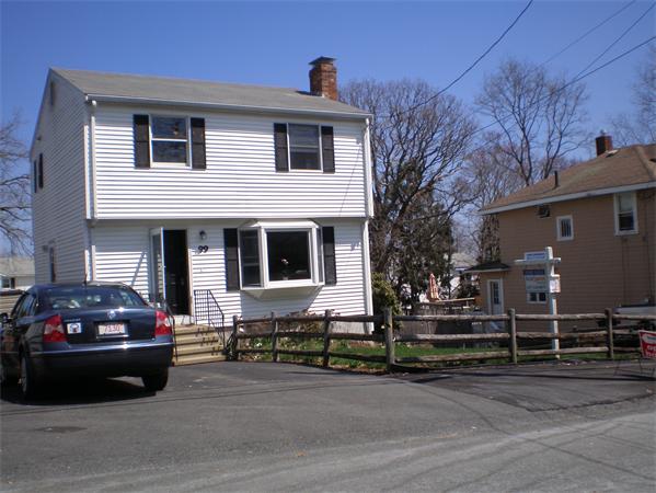 99 Elmlawn Road Braintree, MA 02184 - Photo 3 of 22 Gallery Image 3