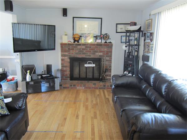 99 Elmlawn Road Braintree, MA 02184 - Photo 4 of 22 Gallery Image 4