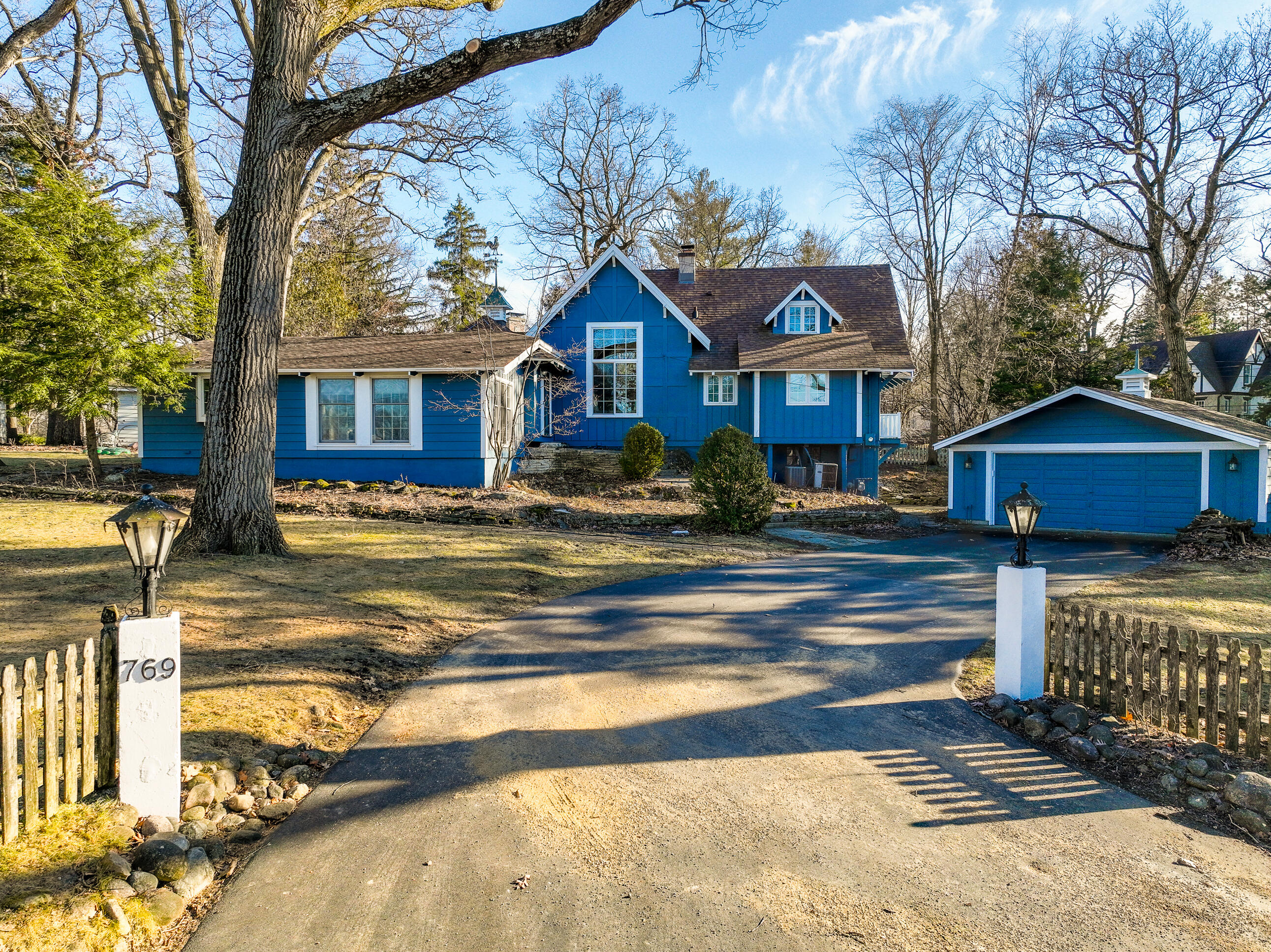 769 Arrowhead Drive Fontana, WI 53125 - Photo 1 of 1 769 Arrowhead Dr-2