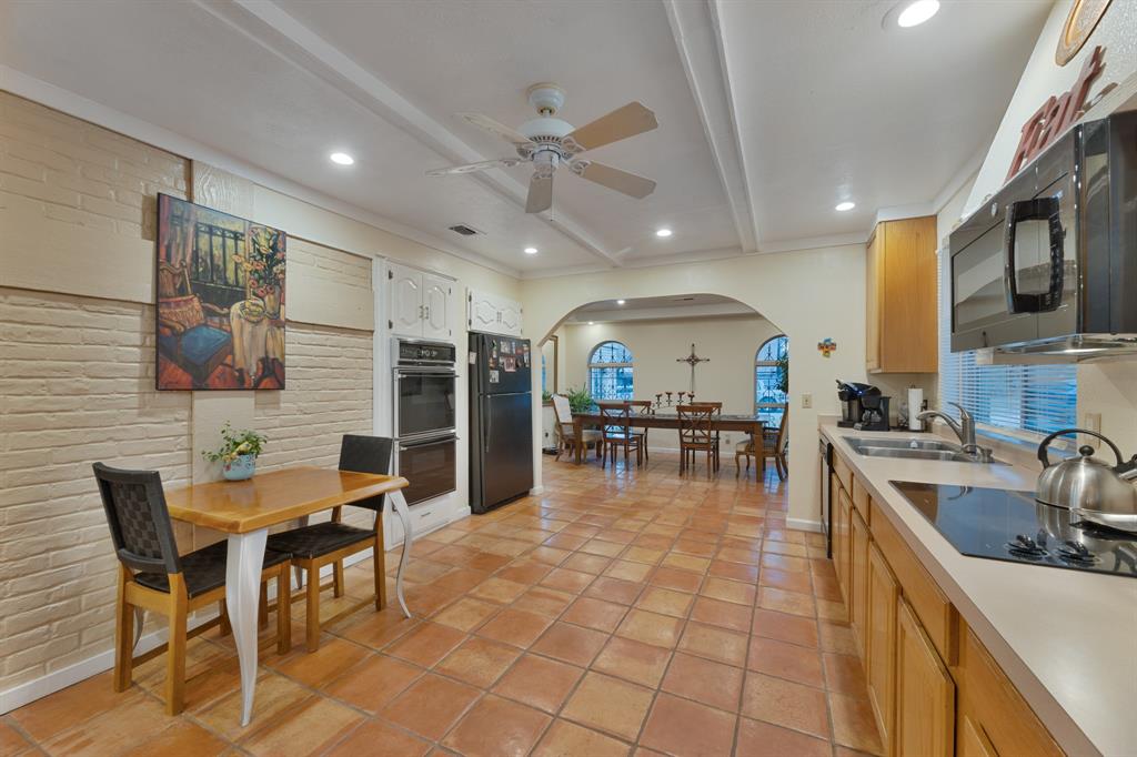 807 Middle Run Duncanville, TX 75137 - Photo 18 of 40