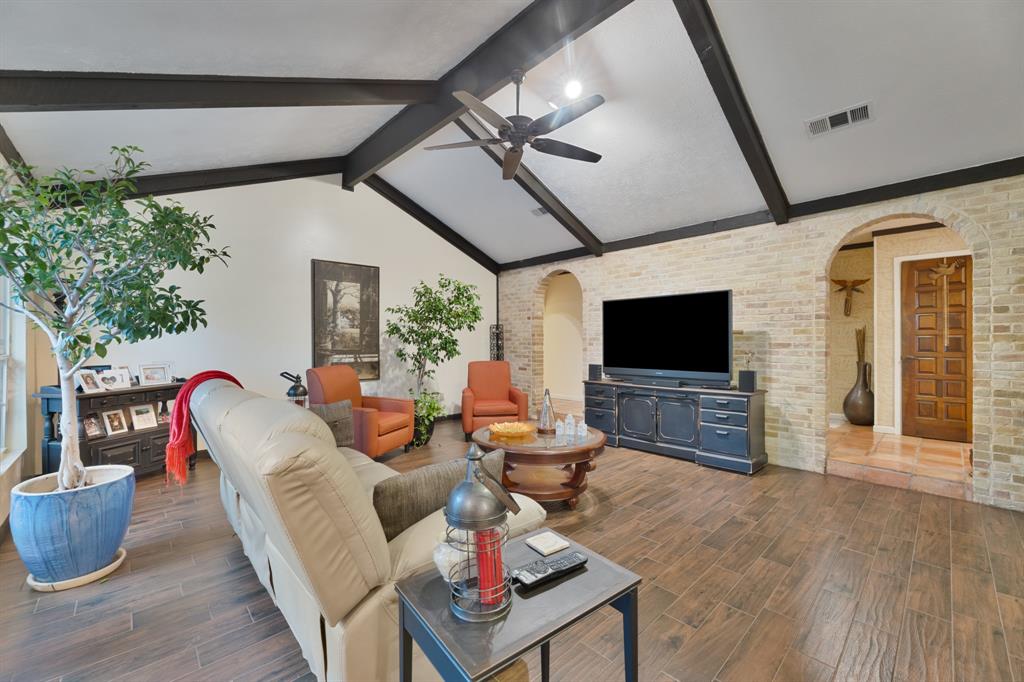 807 Middle Run Duncanville, TX 75137 - Photo 10 of 40