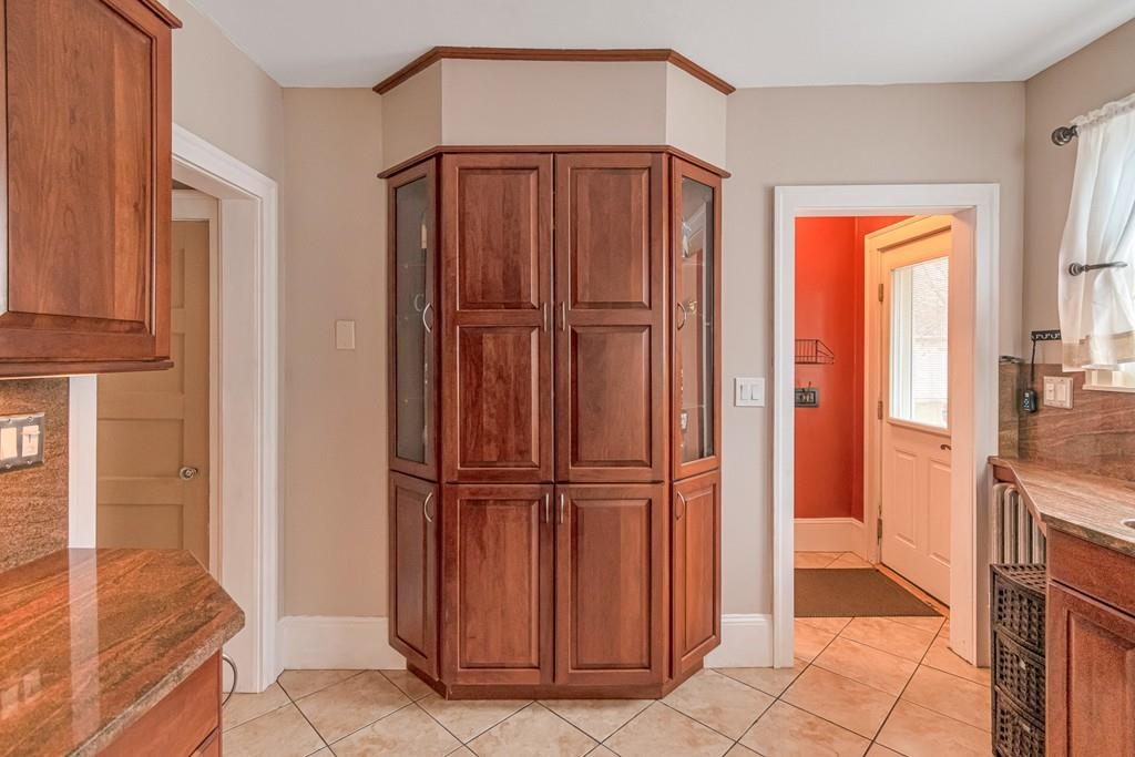 19 Ashbrook Street Springfield, MA 01118 - Photo 12 of 28