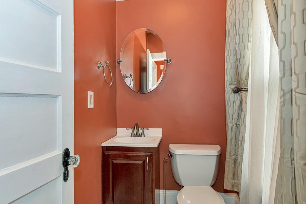19 Ashbrook Street Springfield, MA 01118 - Photo 17 of 28