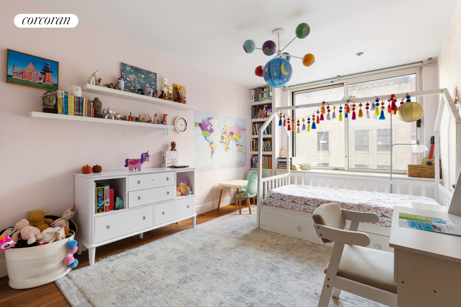 170 East 87th Street, Unit W7C Manhattan, NY 10128 - Photo 11 of 15 a very nice looking room with a bed