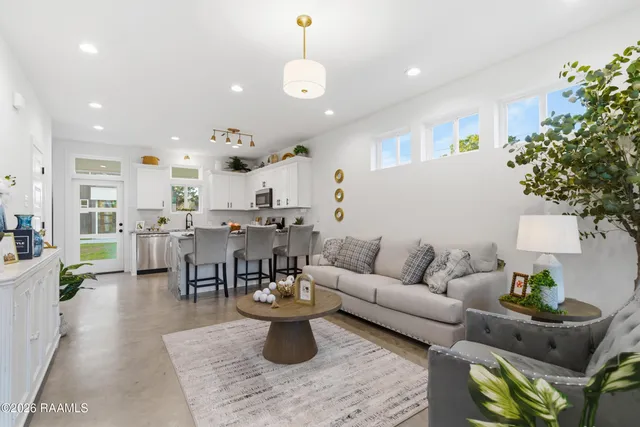 $1,395 | 618 South Washington Street, Unit 10A, Lafayette, LA 70501