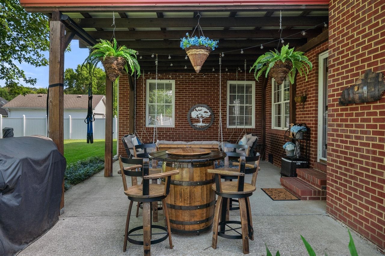 211 Cambridge Station Road Franklin, KY 42134 - Photo 12 of 53 Gallery Image 12