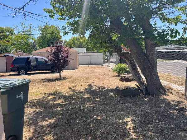 $230,000 | 3244 East Pine Avenue, Fresno, CA 93703