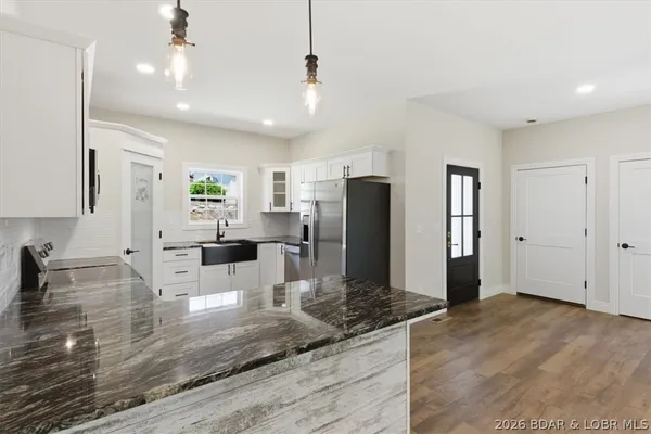 $349,900 | 151 Oak Hill Forest Drive, Eldon, MO 65026